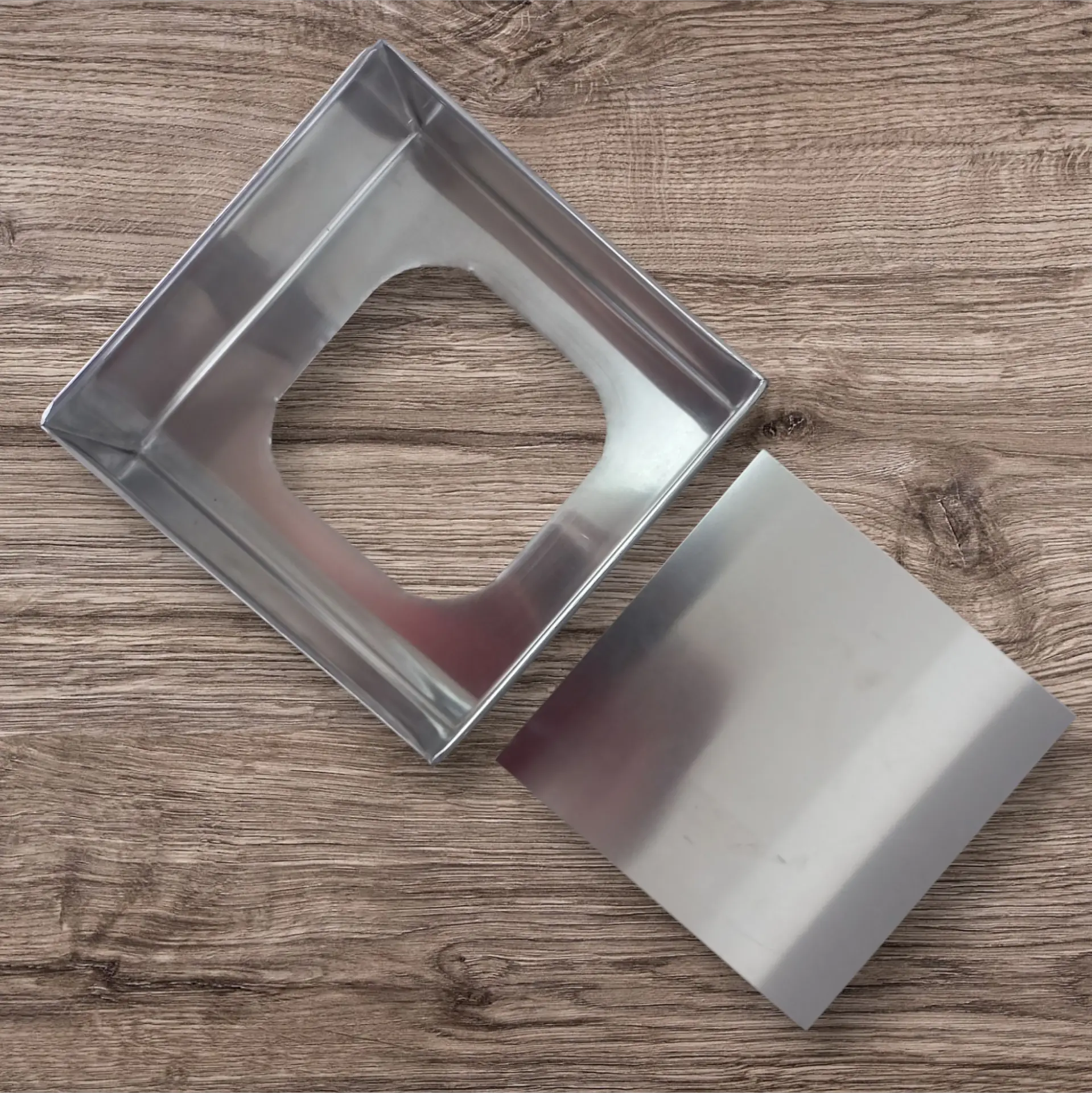 Square Loose Bottom Baking Tins